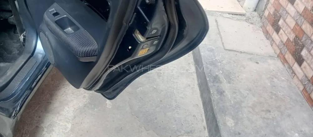 Suzuki Swift 2013 for Sale in Lahore Suzuki Swift 2013 for Sale in Lahore Image-15