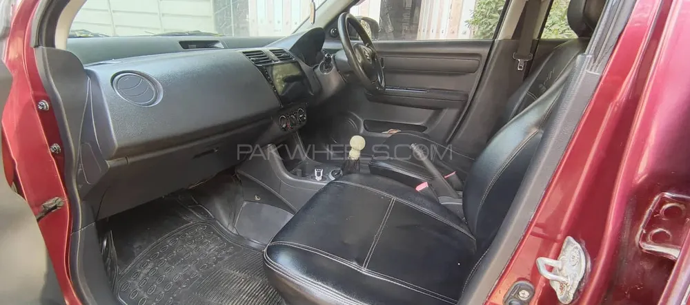 Suzuki Swift 2011 for Sale in Faisalabad Suzuki Swift 2011 for Sale in Faisalabad Image-3