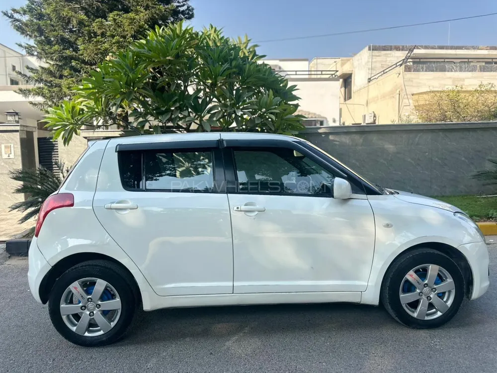 Suzuki Swift 2013 for Sale in Islamabad Suzuki Swift 2013 for Sale in Islamabad Image-4