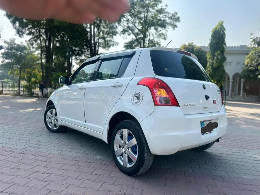 Suzuki Swift 2013 for Sale in Islamabad Suzuki Swift 2013 for Sale in Islamabad Image-1