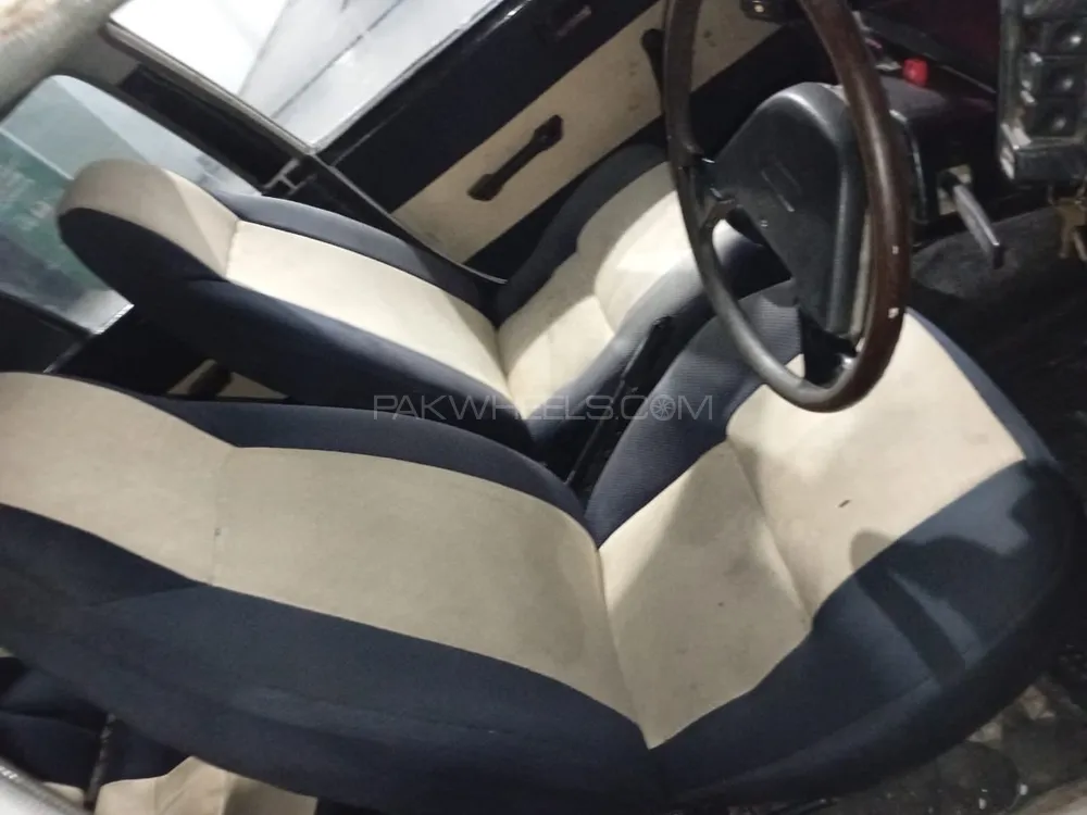 Suzuki Swift 1991 for Sale in Lahore Suzuki Swift 1991 for Sale in Lahore Image-7