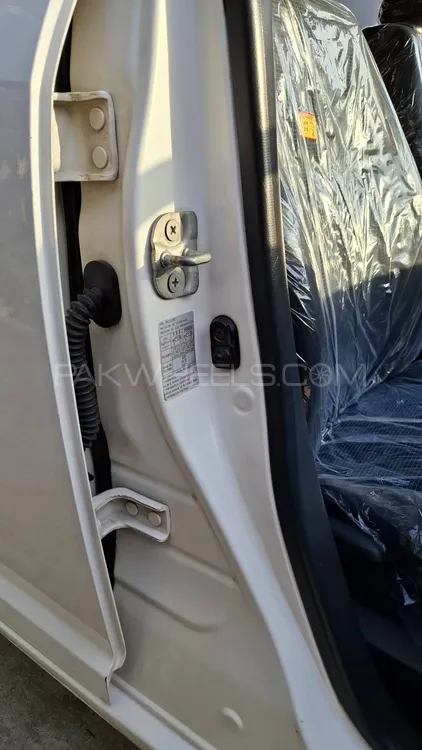 Suzuki Swift 2018 for Sale in Rawalpindi Suzuki Swift 2018 for Sale in Rawalpindi Image-13