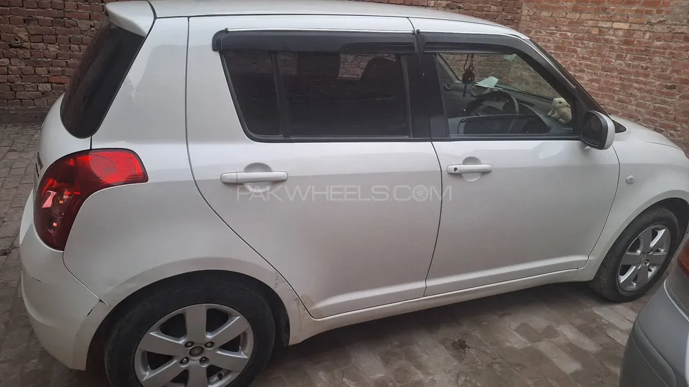 Suzuki Swift 2019 for Sale in Sialkot Suzuki Swift 2019 for Sale in Sialkot Image-3