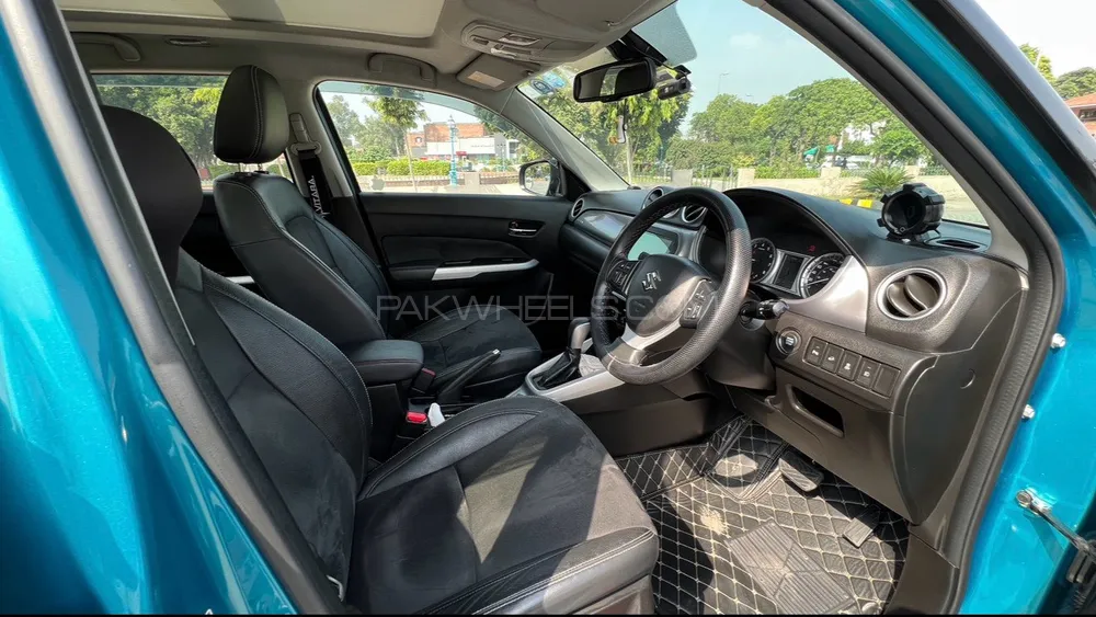 Suzuki Vitara 2017 for Sale in Lahore Suzuki Vitara 2017 for Sale in Lahore Image-6