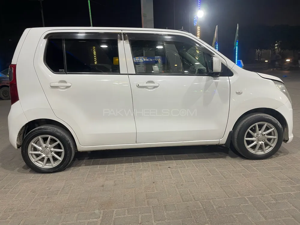 Suzuki Wagon R 2014 for Sale in Karachi Suzuki Wagon R 2014 for Sale in Karachi Image-5