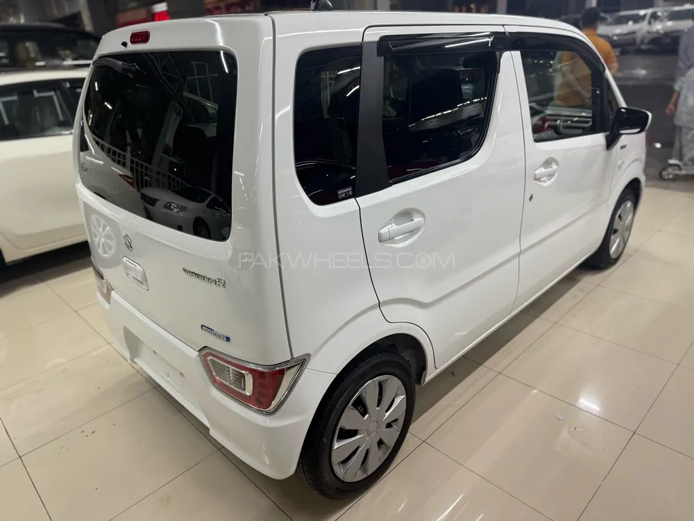 Suzuki Wagon R 2022 for Sale in Peshawar Suzuki Wagon R 2022 for Sale in Peshawar Image-4