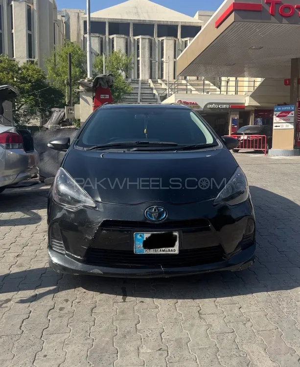 Toyota Aqua 2018 for Sale in Peshawar Toyota Aqua 2018 for Sale in Peshawar Image-2