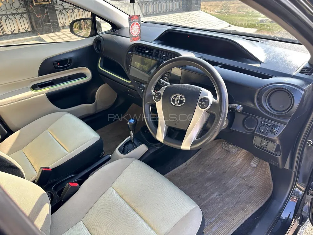 Toyota Aqua 2014 for Sale in Lahore Toyota Aqua 2014 for Sale in Lahore Image-5