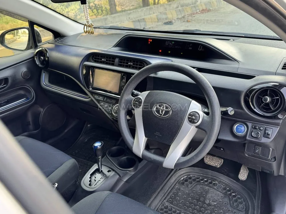 Toyota Aqua 2015 for Sale in Peshawar Toyota Aqua 2015 for Sale in Peshawar Image-7