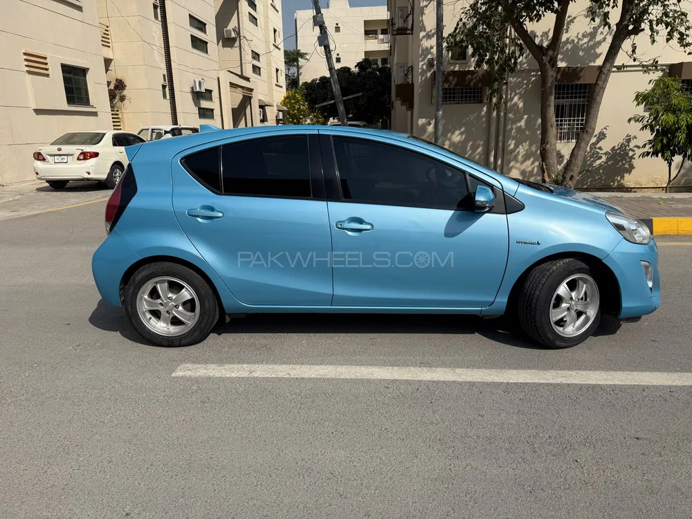 Toyota Aqua 2015 for Sale in Rawalpindi Toyota Aqua 2015 for Sale in Rawalpindi Image-4