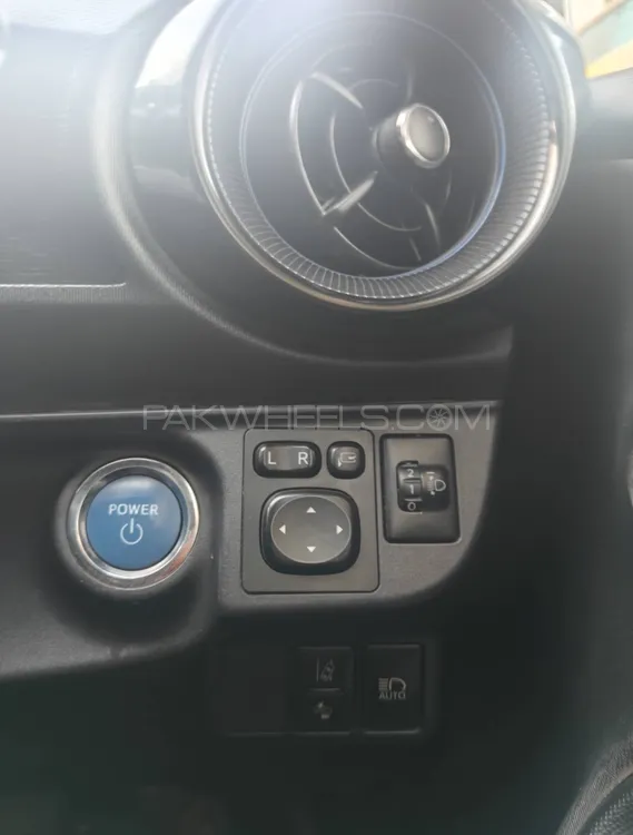 Toyota Aqua 2018 for Sale in Multan Toyota Aqua 2018 for Sale in Multan Image-5