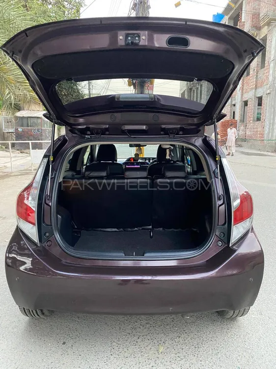 Toyota Aqua 2015 for Sale in Lahore Toyota Aqua 2015 for Sale in Lahore Image-9