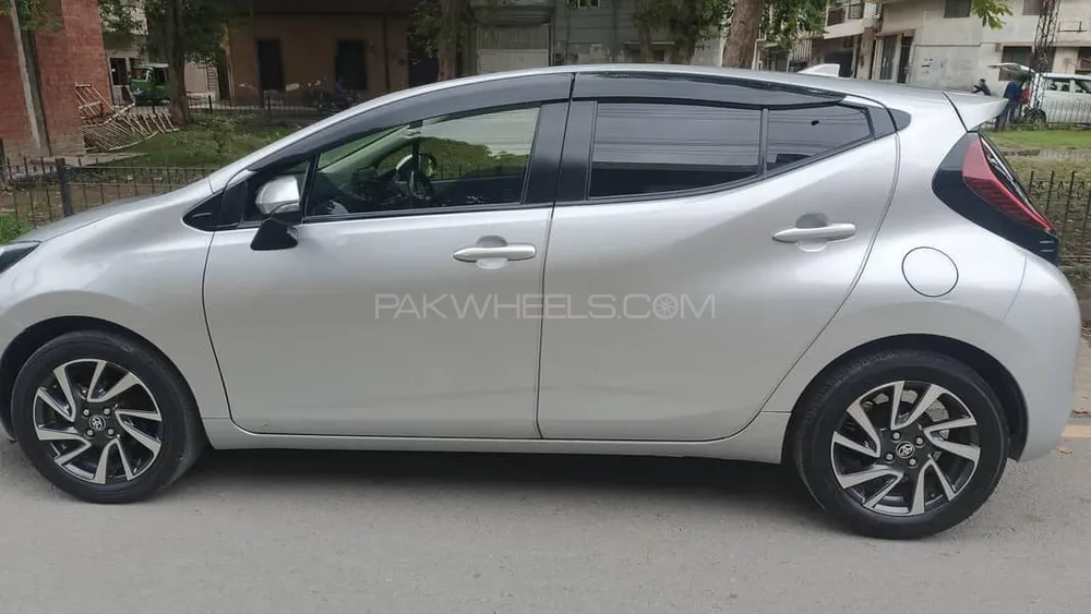 Toyota Aqua 2021 for Sale in Lahore Toyota Aqua 2021 for Sale in Lahore Image-12