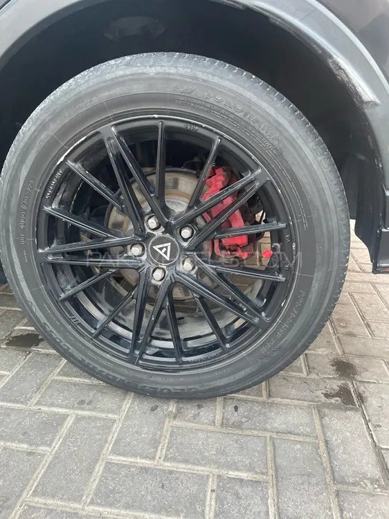 Toyota C-HR 2018 for Sale in Karachi Toyota C-HR 2018 for Sale in Karachi Image-11