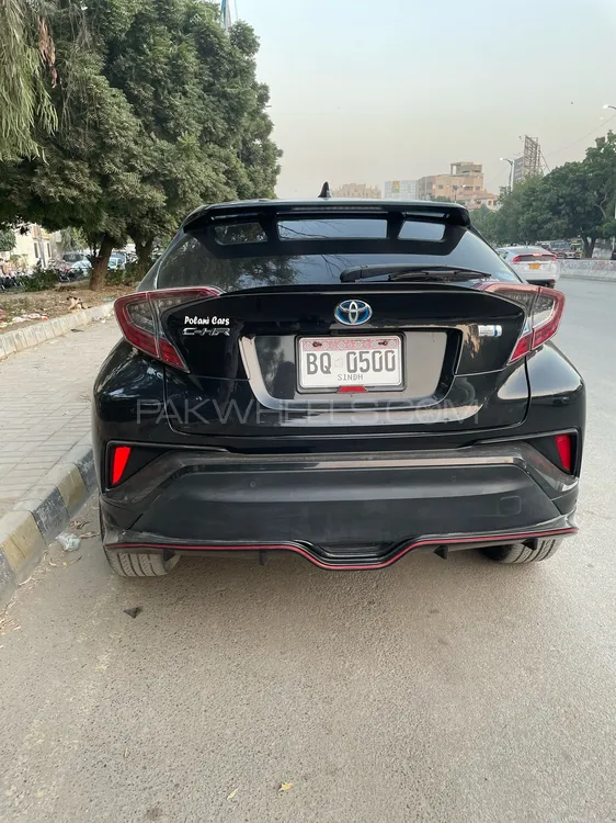 Toyota C-HR 2018 for Sale in Karachi Toyota C-HR 2018 for Sale in Karachi Image-6