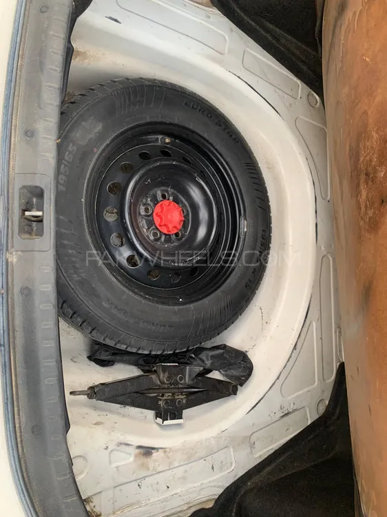 Toyota Corolla 2015 for Sale in Lahore Toyota Corolla 2015 for Sale in Lahore Image-5