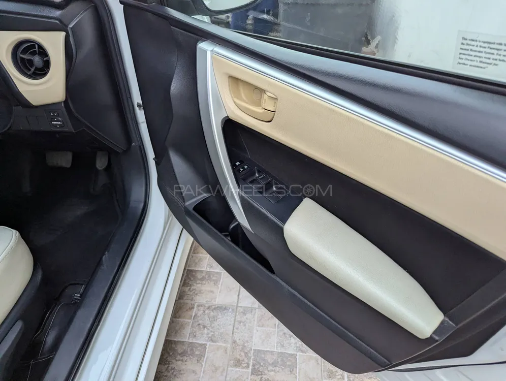 Toyota Corolla 2018 for Sale in Karachi Toyota Corolla 2018 for Sale in Karachi Image-13