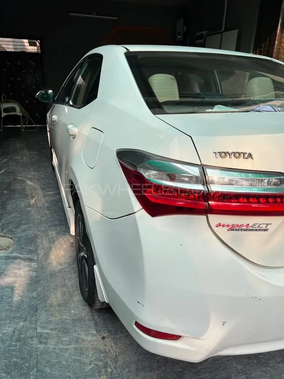 Toyota Corolla 2018 for Sale in Lahore Toyota Corolla 2018 for Sale in Lahore Image-5
