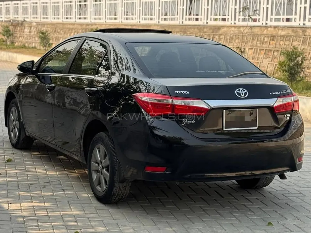 Toyota Corolla 2016 for Sale in Lahore Toyota Corolla 2016 for Sale in Lahore Image-5