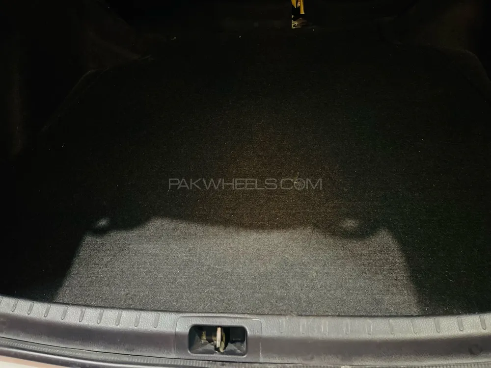 Toyota Corolla 2021 for Sale in Peshawar Toyota Corolla 2021 for Sale in Peshawar Image-16