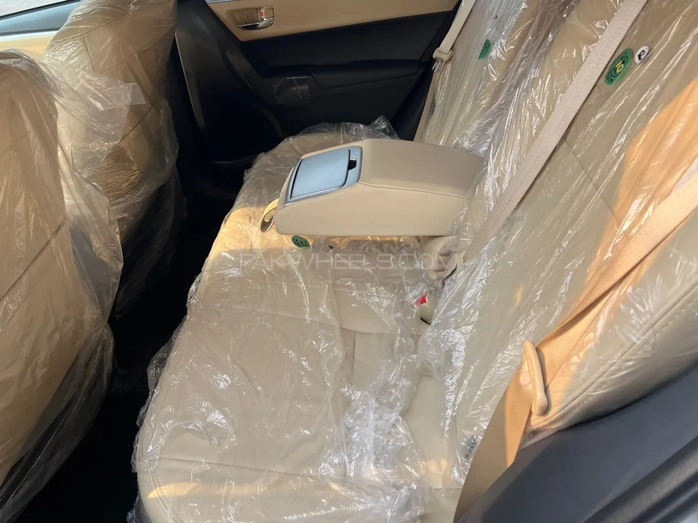 Toyota Corolla 2025 for Sale in Lahore Toyota Corolla 2025 for Sale in Lahore Image-7