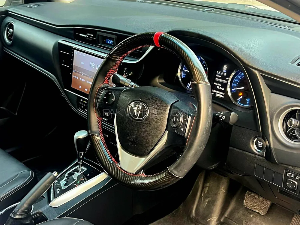 Toyota Corolla 2021 for Sale in Lahore Toyota Corolla 2021 for Sale in Lahore Image-8