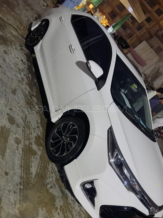 Toyota Corolla 2025 for Sale in Peshawar Toyota Corolla 2025 for Sale in Peshawar Image-3