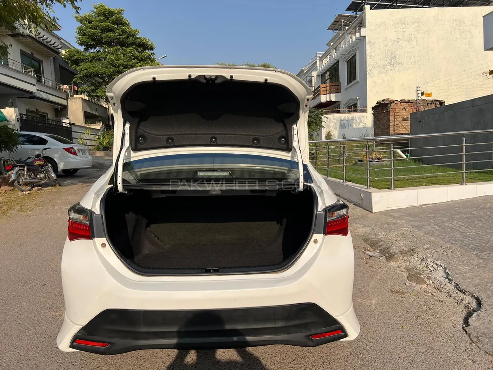 Toyota Corolla 2021 for Sale in Islamabad Toyota Corolla 2021 for Sale in Islamabad Image-14