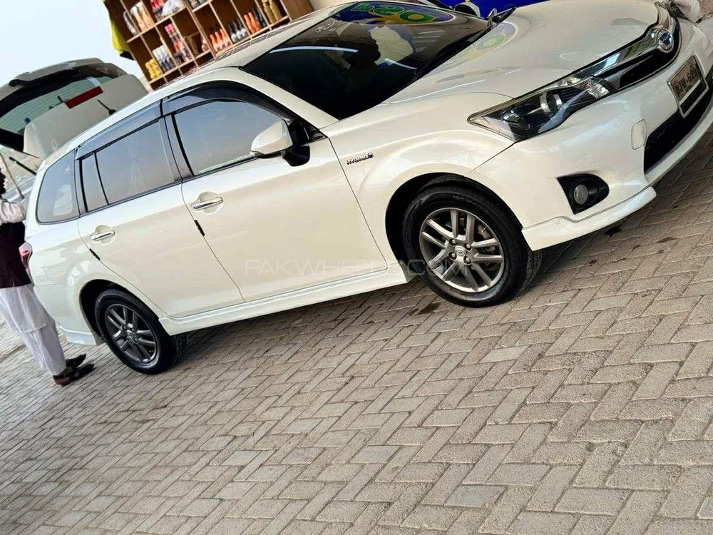 Toyota Corolla Fielder 2015 for Sale in Quetta Toyota Corolla Fielder 2015 for Sale in Quetta Image-4