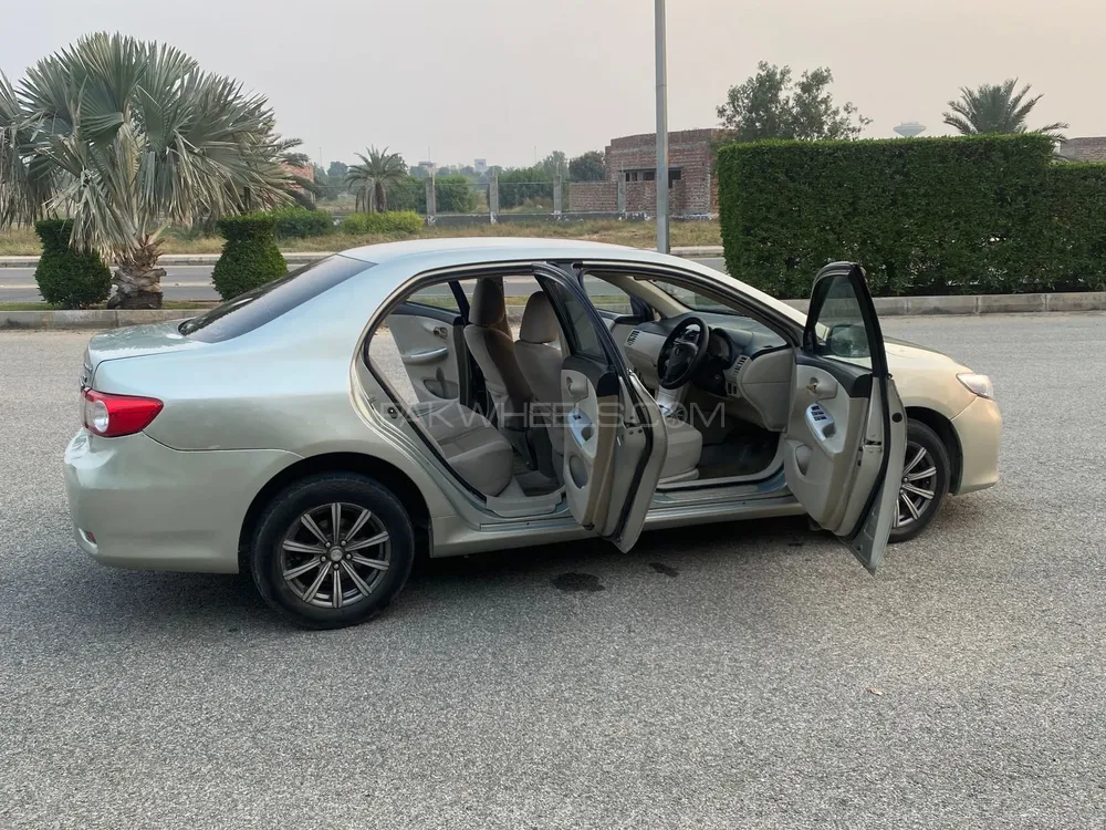 Toyota Corolla 2011 for Sale in Lahore Toyota Corolla 2011 for Sale in Lahore Image-2