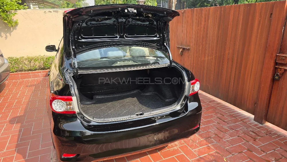 Toyota Corolla 2012 for Sale in Lahore Toyota Corolla 2012 for Sale in Lahore Image-9