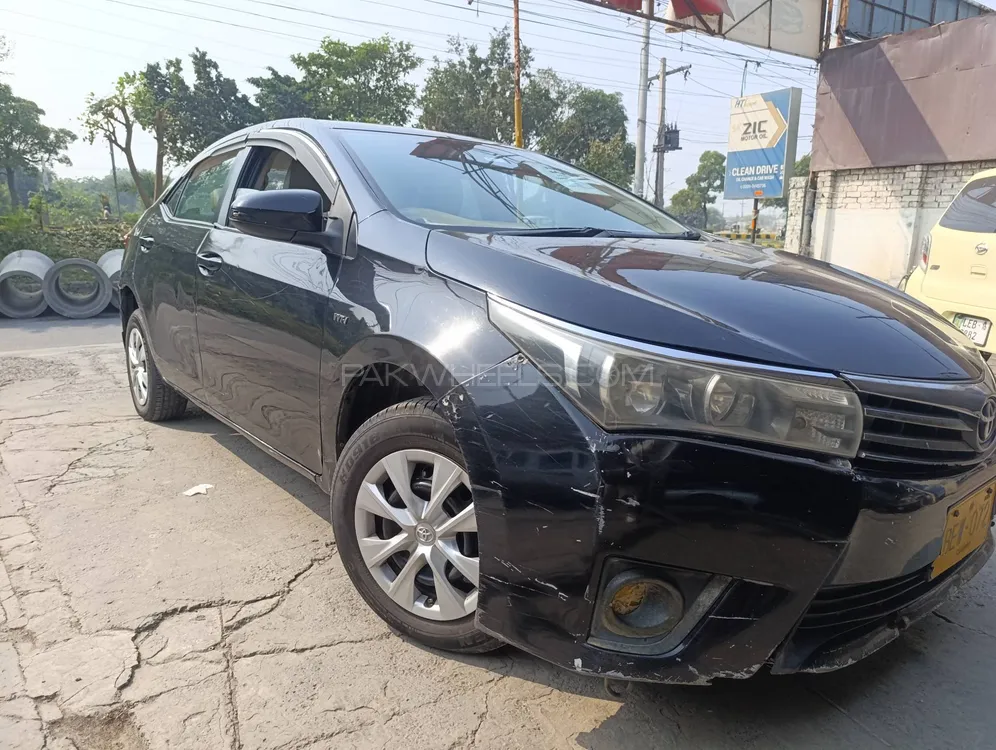 Toyota Corolla 2015 for Sale in Lahore Toyota Corolla 2015 for Sale in Lahore Image-7