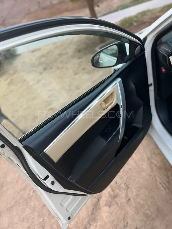 Toyota Corolla 2017 for Sale in Jalalpur Jattan Toyota Corolla 2017 for Sale in Jalalpur Jattan Image-8