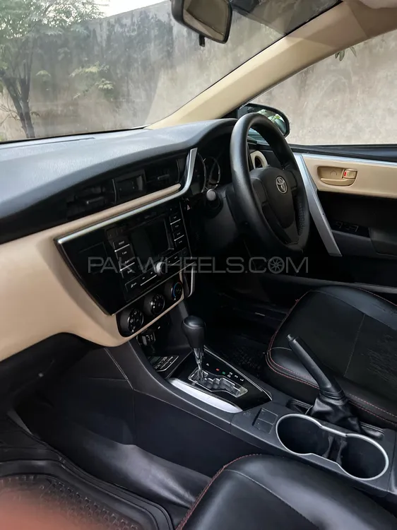 Toyota Corolla 2017 for Sale in Jalalpur Jattan Toyota Corolla 2017 for Sale in Jalalpur Jattan Image-9