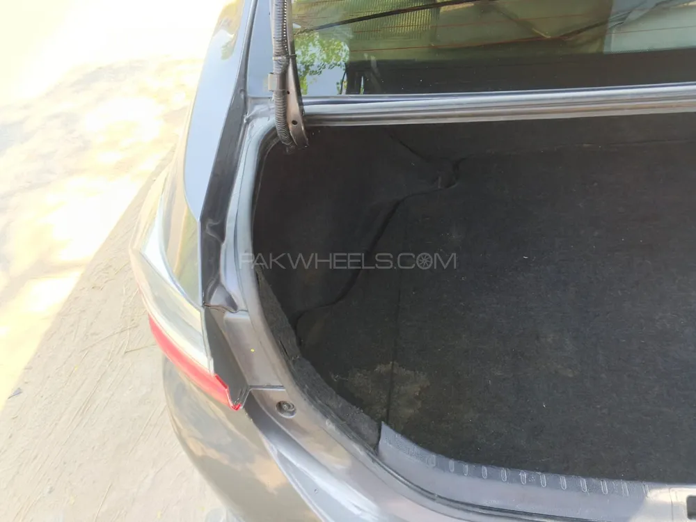 Toyota Corolla 2017 for Sale in Jalalpur Jattan Toyota Corolla 2017 for Sale in Jalalpur Jattan Image-6
