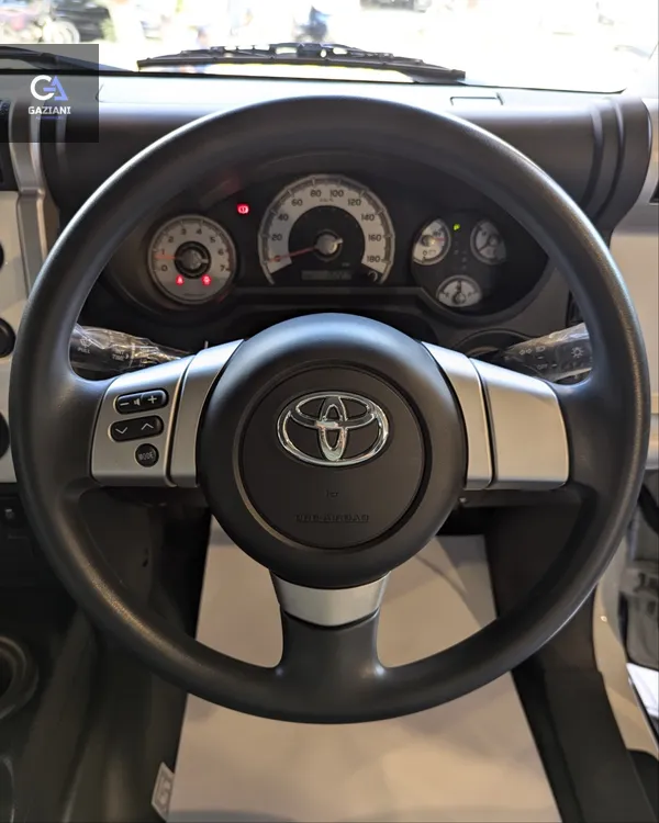 Toyota Fj Cruiser 2017 for Sale in Karachi Toyota Fj Cruiser 2017 for Sale in Karachi Image-8