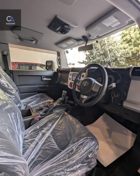 Toyota Fj Cruiser 2017 for Sale in Karachi Toyota Fj Cruiser 2017 for Sale in Karachi Image-7