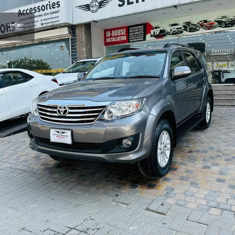 Toyota Fortuner 2014 for Sale in Islamabad Toyota Fortuner 2014 for Sale in Islamabad Image-2