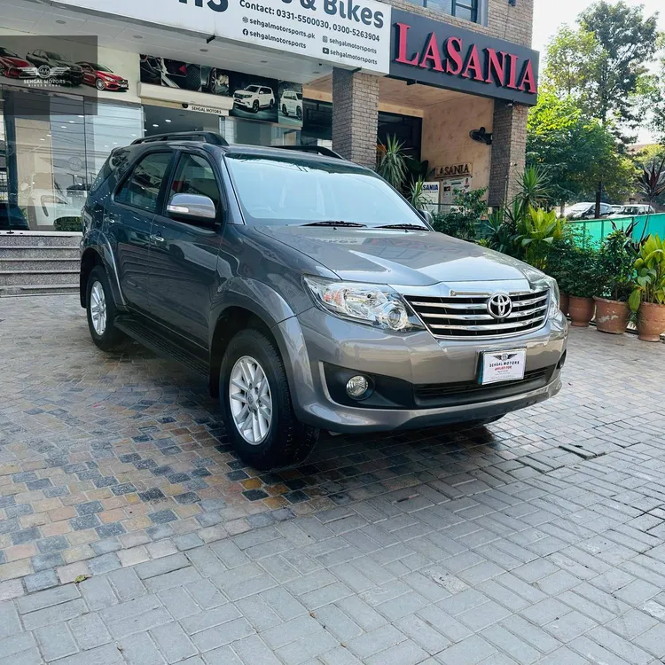 Toyota Fortuner 2014 for Sale in Islamabad Toyota Fortuner 2014 for Sale in Islamabad Image-6