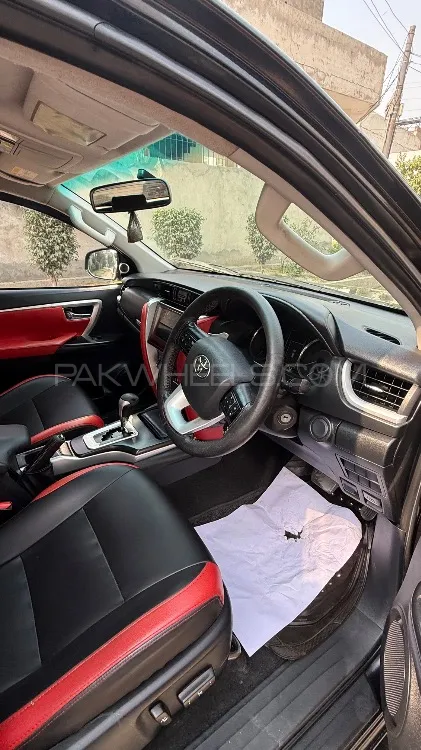 Toyota Fortuner 2017 for Sale in Lahore Toyota Fortuner 2017 for Sale in Lahore Image-3