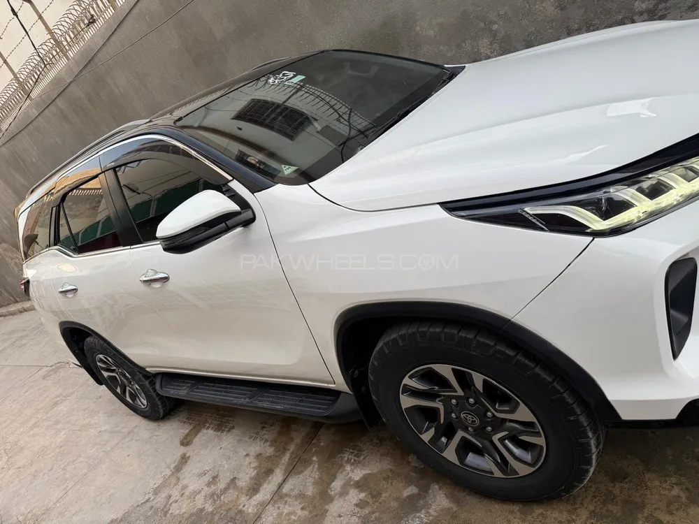Toyota Fortuner 2022 for Sale in Karachi Toyota Fortuner 2022 for Sale in Karachi Image-6