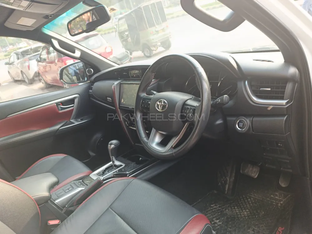 Toyota Fortuner 2022 for Sale in Lahore Toyota Fortuner 2022 for Sale in Lahore Image-7