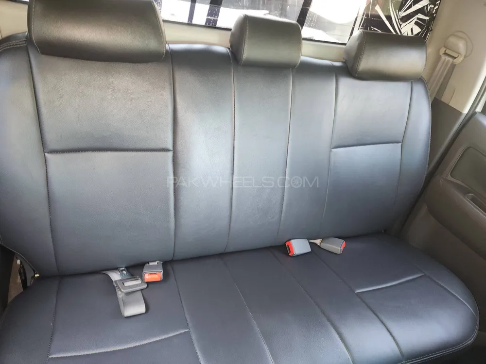 Toyota Hilux 2012 for Sale in Rawalpindi Toyota Hilux 2012 for Sale in Rawalpindi Image-14