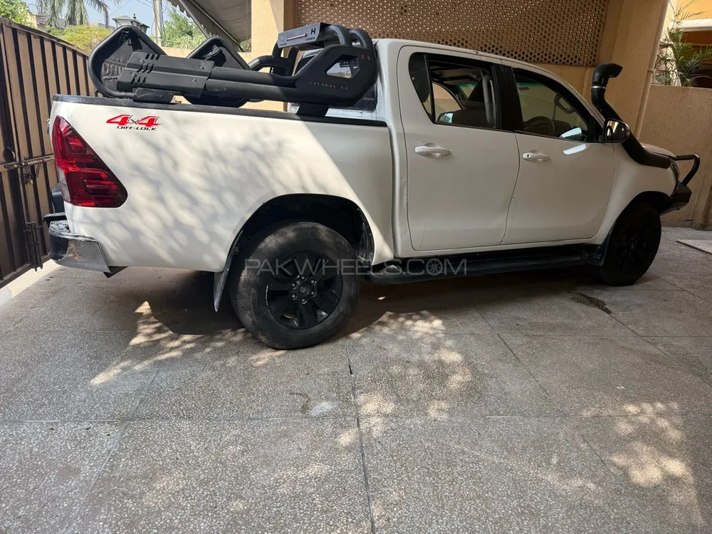 Toyota Hilux 2018 for Sale in Lahore Toyota Hilux 2018 for Sale in Lahore Image-1