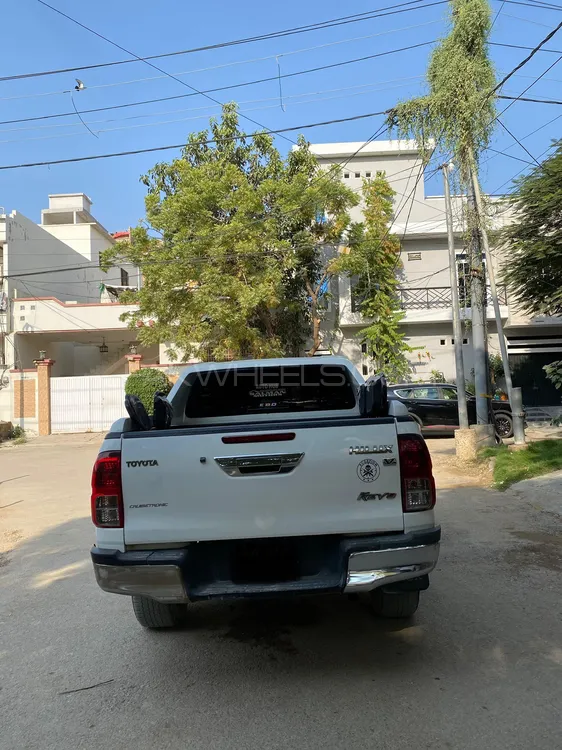 Toyota Hilux 2017 for Sale in Karachi Toyota Hilux 2017 for Sale in Karachi Image-8