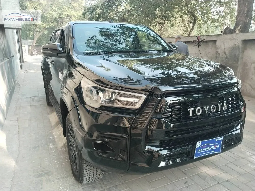Toyota Hilux 2025 for Sale in Lahore Toyota Hilux 2025 for Sale in Lahore Image-2