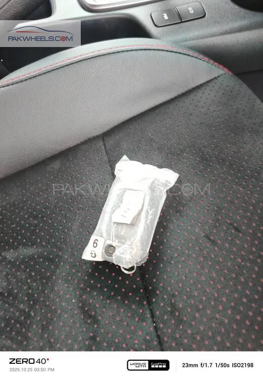 Toyota Hilux 2025 for Sale in Lahore Toyota Hilux 2025 for Sale in Lahore Image-13