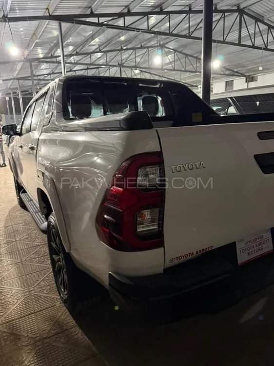 Toyota Hilux 2025 for Sale in Islamabad Toyota Hilux 2025 for Sale in Islamabad Image-4