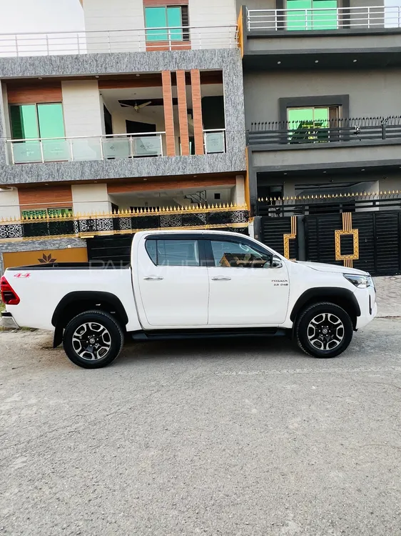 Toyota Hilux 2021 for Sale in Islamabad Toyota Hilux 2021 for Sale in Islamabad Image-8