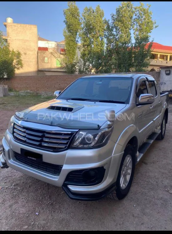 Toyota Hilux 2012 for Sale in Islamabad Toyota Hilux 2012 for Sale in Islamabad Image-8